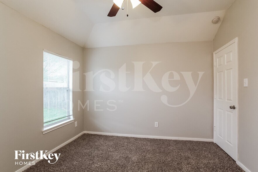 Building Photo - 21106 Wortham Oaks Dr