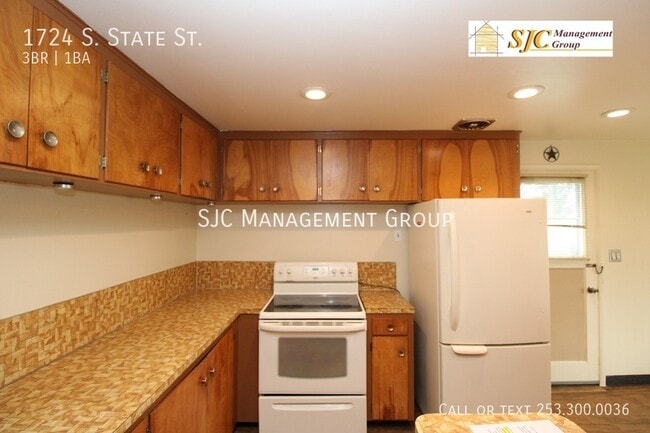 Building Photo - 1724 S State St