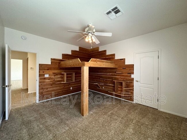 Building Photo - 7847 E Portobello Ave