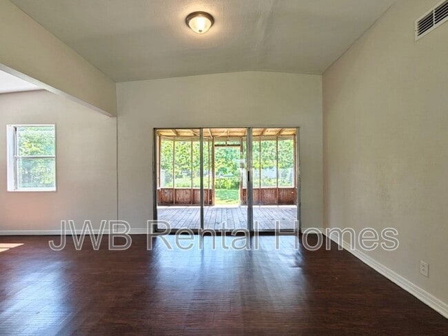 Building Photo - 10309 Swarthmore Dr