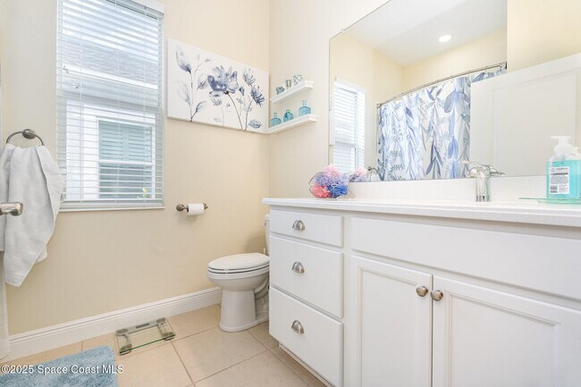 Building Photo - 2829 Avalonia Dr