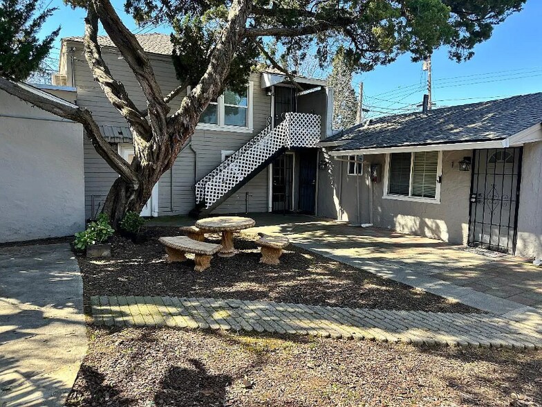 Building Photo - 4024 54th St