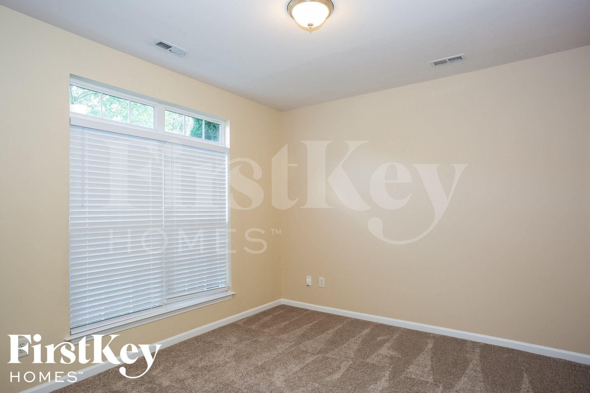 Building Photo - 4805 Walnut Grove St