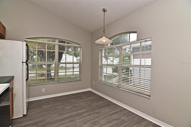 Building Photo - 109 Holloway Ct