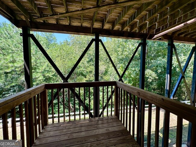 Building Photo - 1711 Highlands View Dr