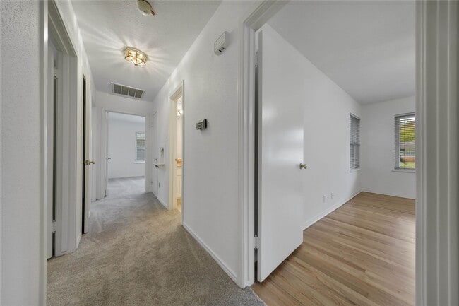 Building Photo - 1930 Brimberry St