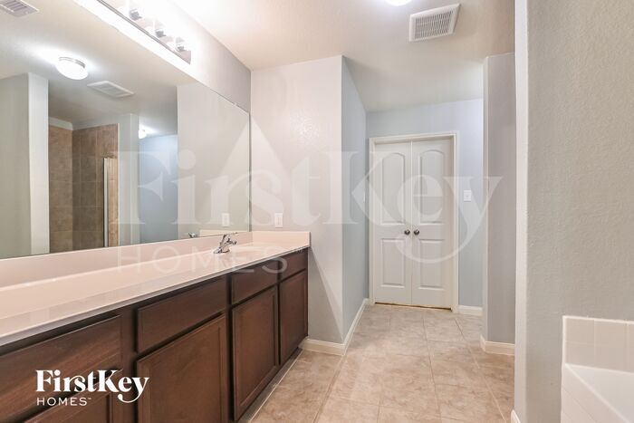 Building Photo - 2306 Nautica Terrace Dr