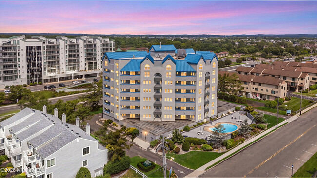 Building Photo - 300 Ocean Ave N