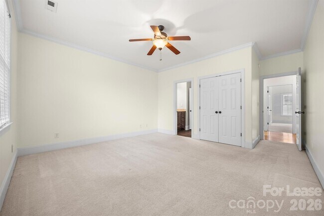 Building Photo - 334 Stonecliff Ln