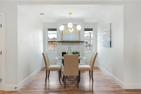 Building Photo - 1702 Bristol Ct N