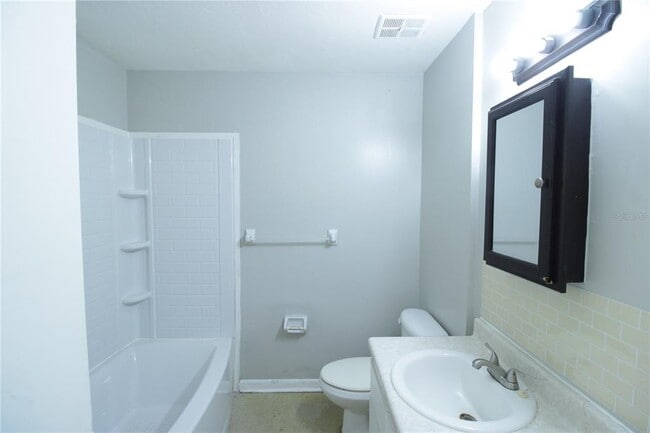 Building Photo - 6134 SW 11th Pl