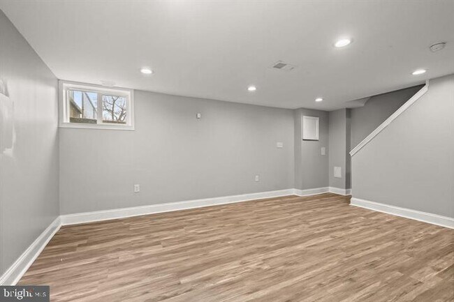Building Photo - 2456 Keyway