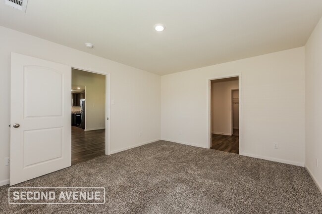 Building Photo - 9612 Sierra Grande Dr