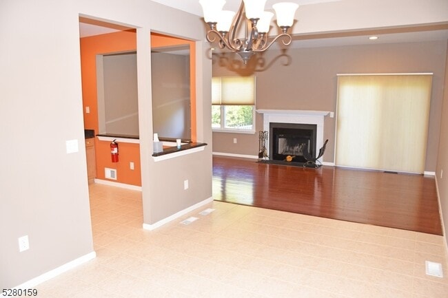 Building Photo - 125 Springhill Dr