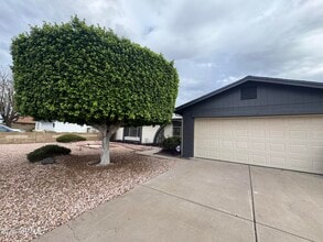 Building Photo - 5817 W Tierra Buena Ln
