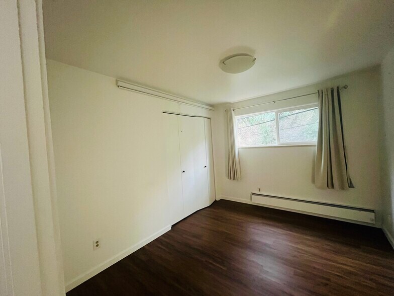 Building Photo - 3136 Portage Bay Plz E