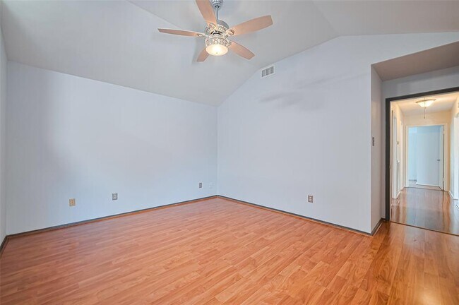 Building Photo - 3234 Mourning Dove Dr