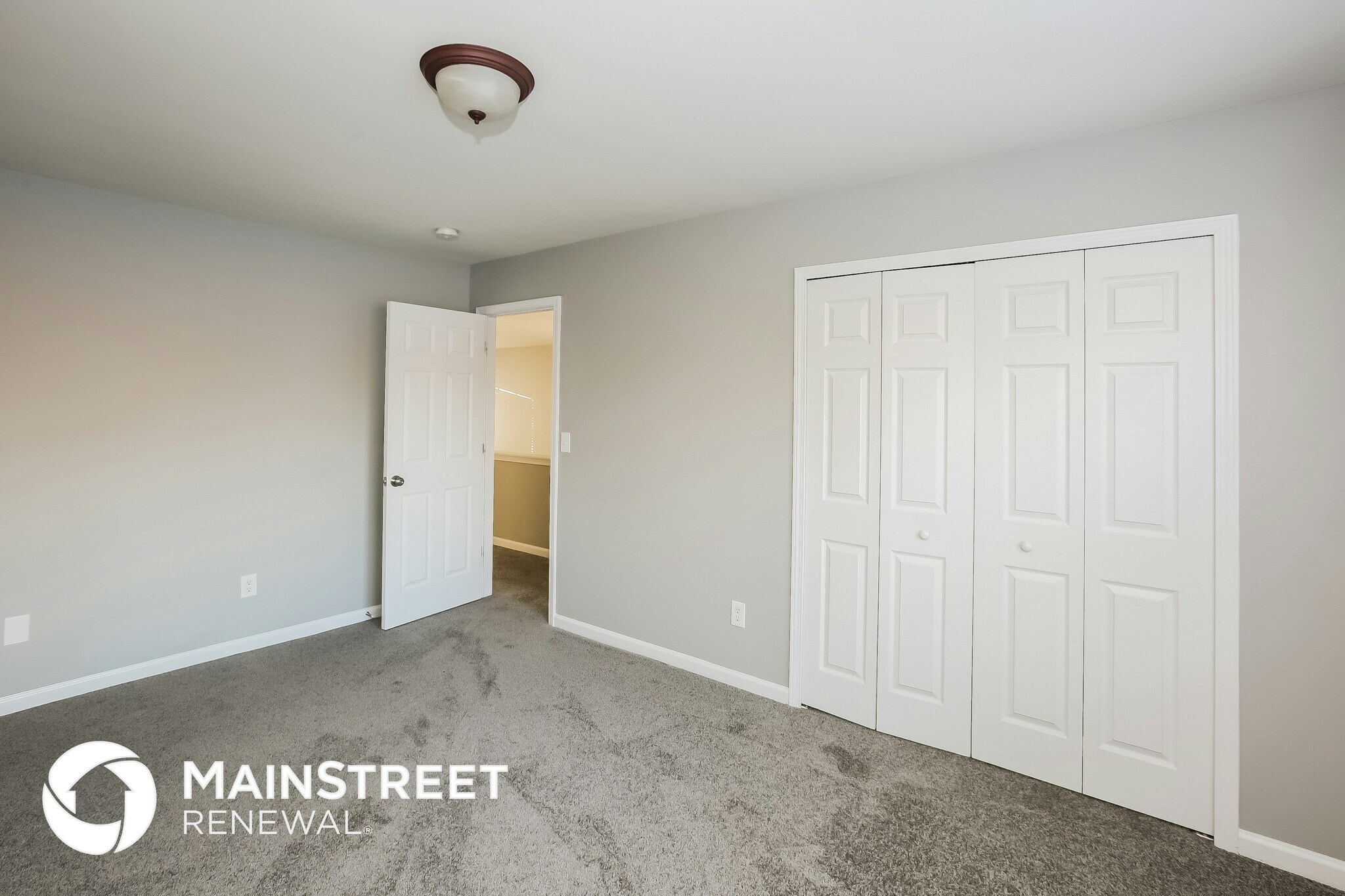 Building Photo - 4724 Abercromby St