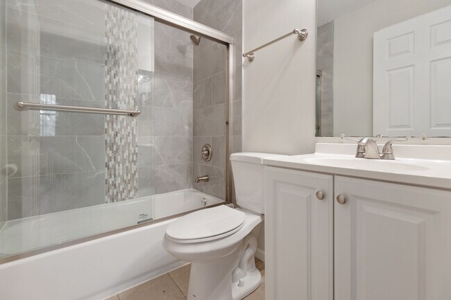 Building Photo - 27 N Victoria Ln