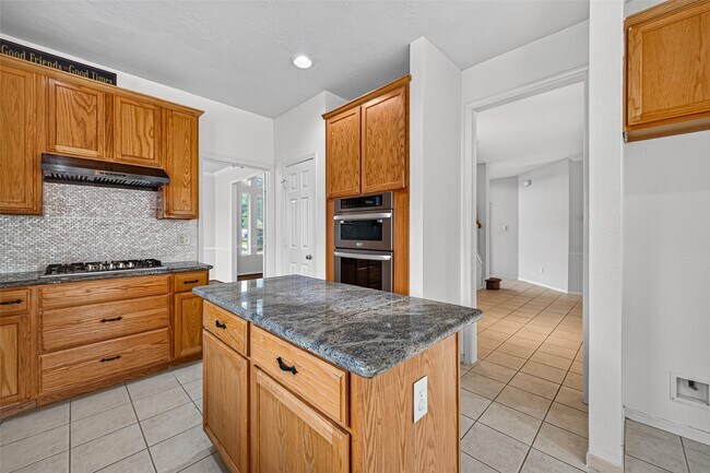 Building Photo - 2502 Rosebluff Ct