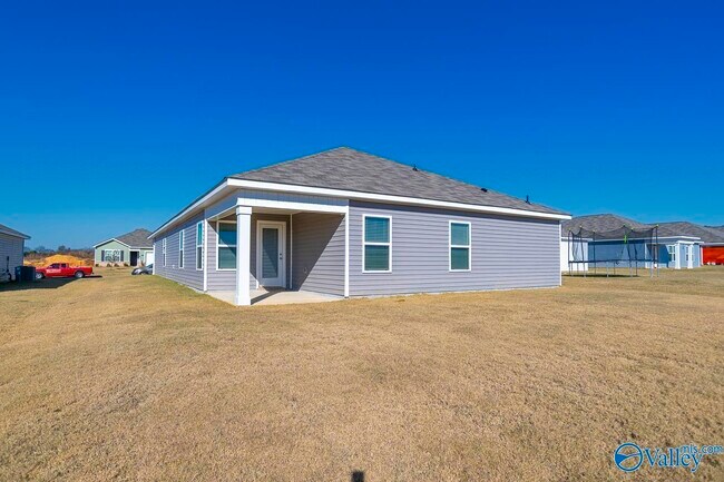 Building Photo - 130 Nettle Leaf Dr