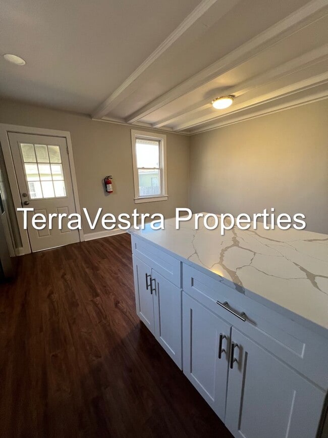 Building Photo - Single Family in Elmer! Eligible for $500 Security Deposit.