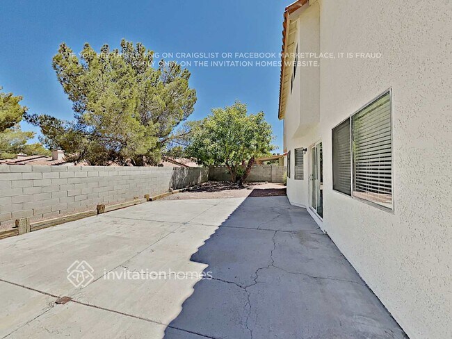 Building Photo - 2308 Lone Pine Dr