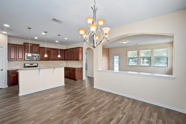 Building Photo - 5425 Kara Dr