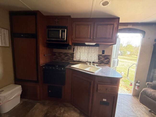 Building Photo - Elizabeth's RV Park