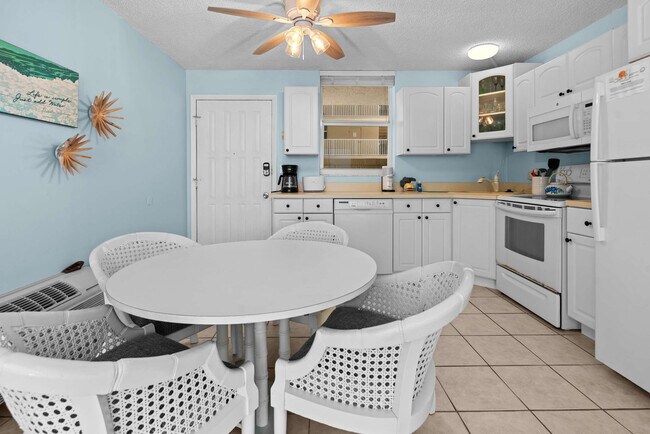 Building Photo - 5700 Bonita Beach Rd SW