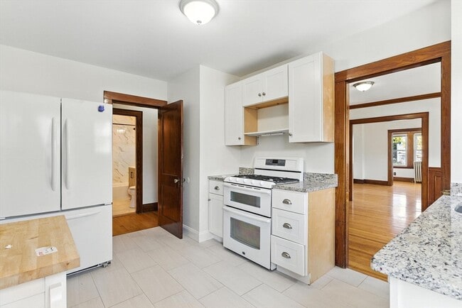 Building Photo - 29 Arbroth St