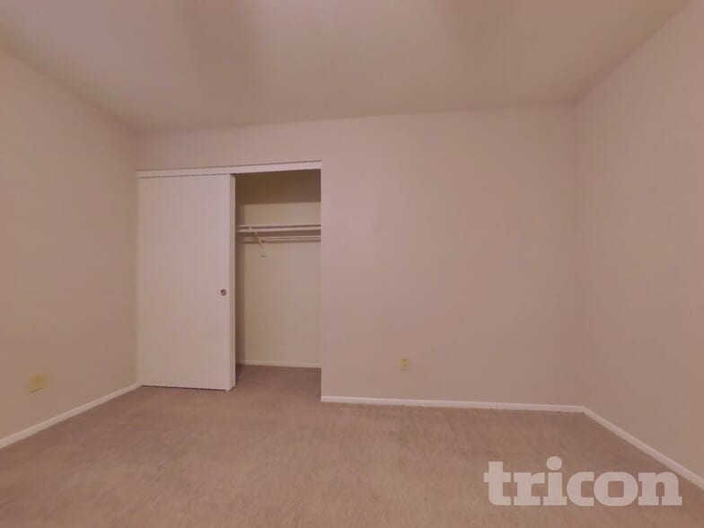 Building Photo - 4340 W Misty Willow Ln