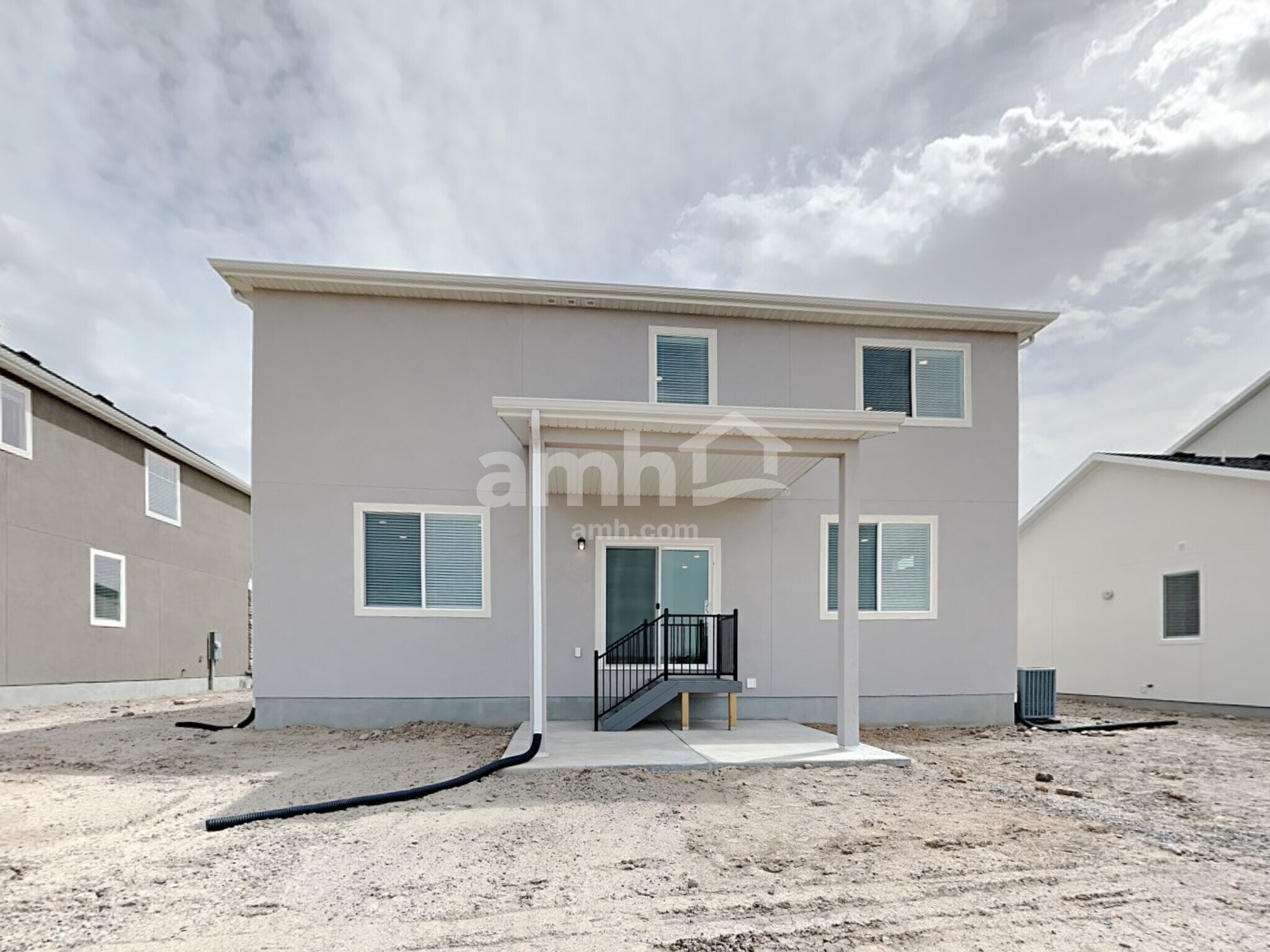 Building Photo - 3354 Fields Ave