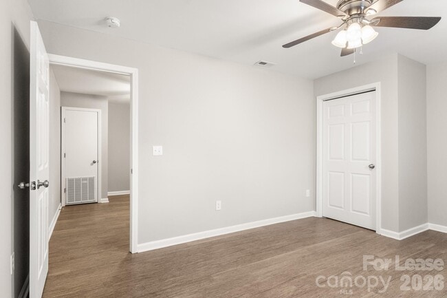 Building Photo - 11805 Harrisburg Rd