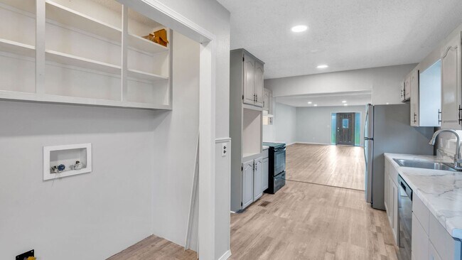 Building Photo - 1307 S 77th E Ave