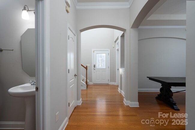 Building Photo - 10725 Serape Rd