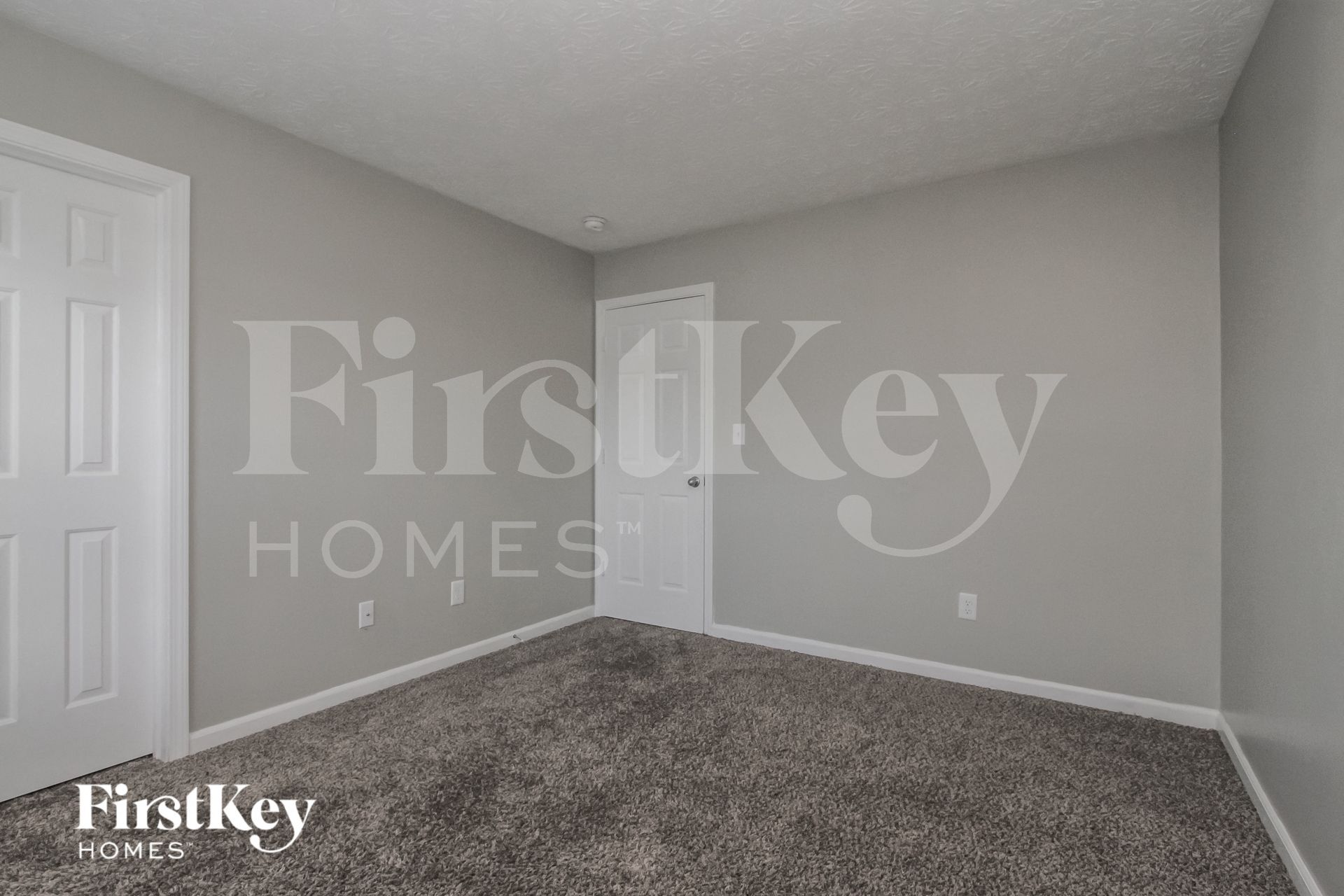 Building Photo - 5910 Prairie Creek Dr