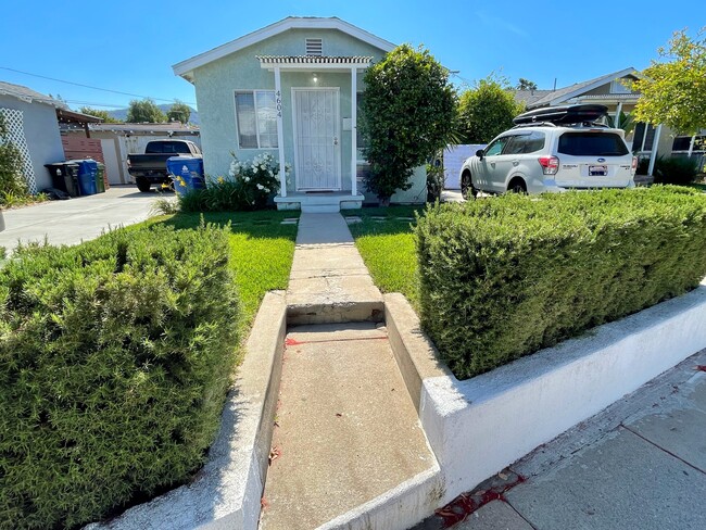 Primary Photo - Atwater Village Bungalow Unit #2