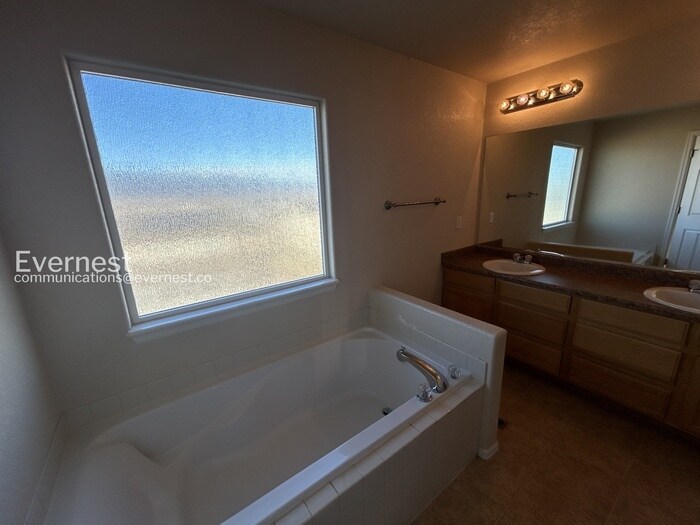 Building Photo - 4934 Haiti Way