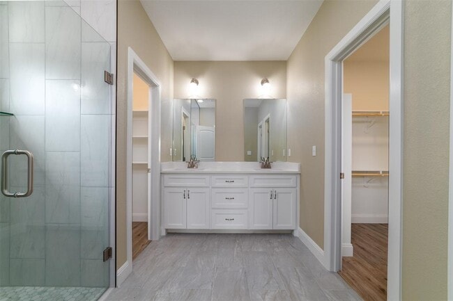 Building Photo - 1901 Seley Ave