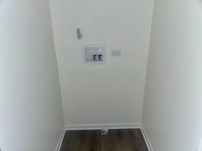 Building Photo - 15119 Meadow Ln