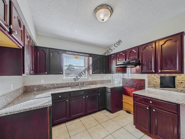 Building Photo - 5223 Mulberry Pl