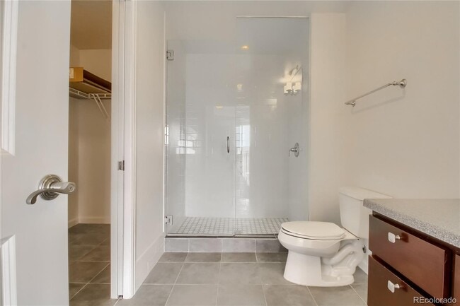 Building Photo - 1650 Fillmore St