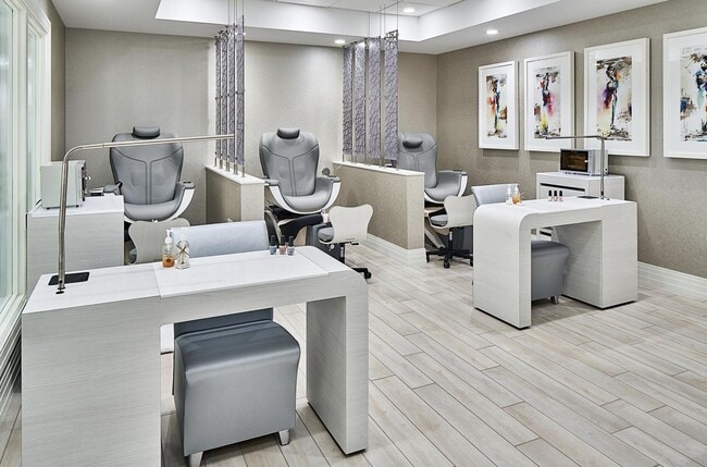 Building Photo - 10080 Dover Carriage Ln