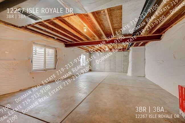 Building Photo - 12267 Isle Royale Dr