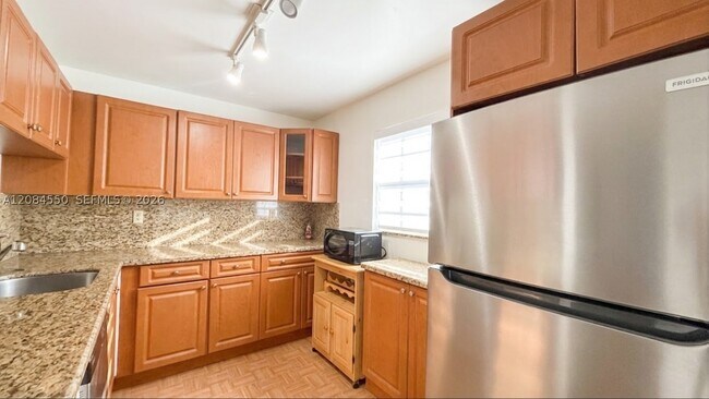 Building Photo - 8520 SW 133rd Avenue Rd