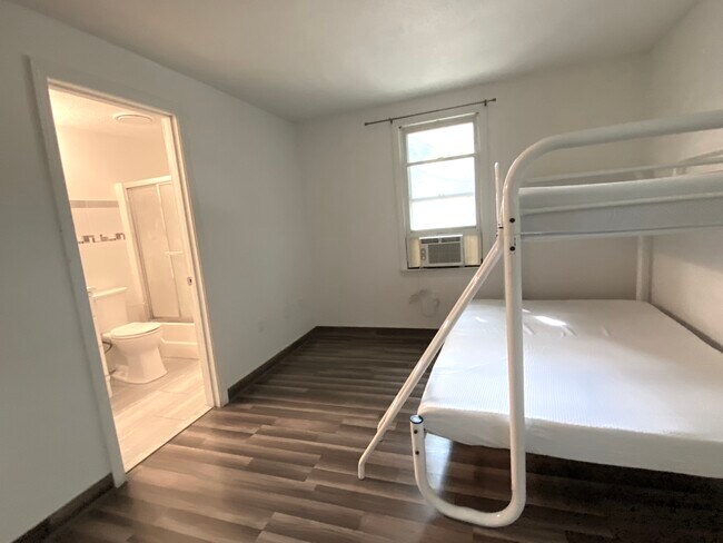 full bath off bedroom2 - 8 Plaza Village Rd