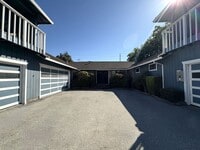 Building Photo - Spacious 3BD/2BA Redwood City Home | Two L...