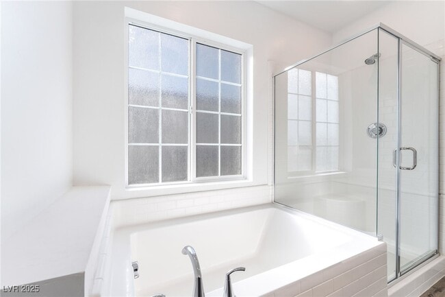 Building Photo - 20 Barbara Ln