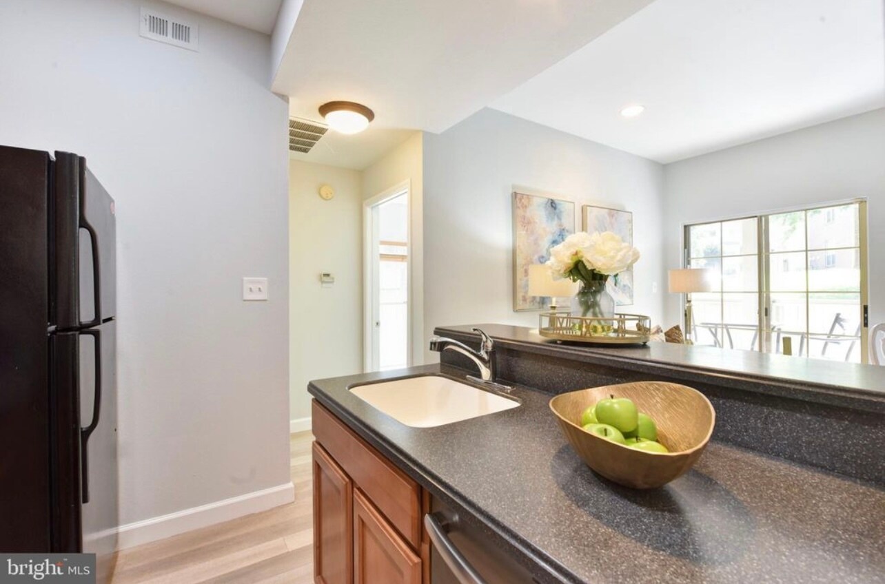 Building Photo - 12158 Penderview Ln